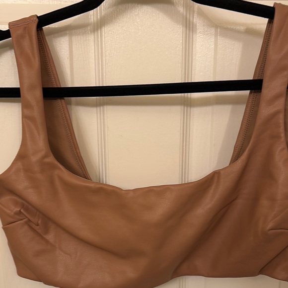 Skims Brown Faux Leather Crop Top 2X NWT - Picture 2 of 5